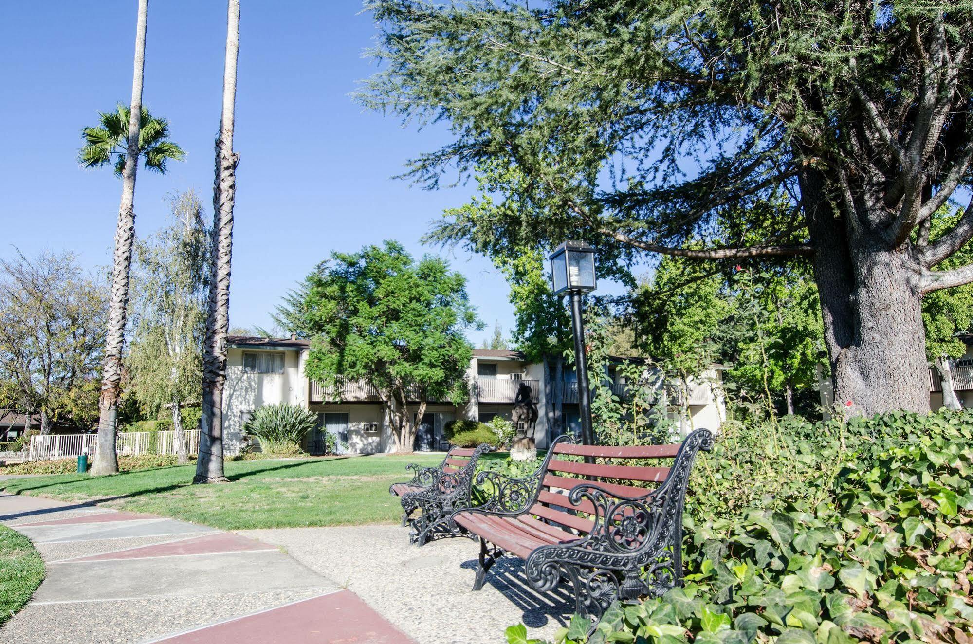 Los Gatos Lodge Eksteriør bilde